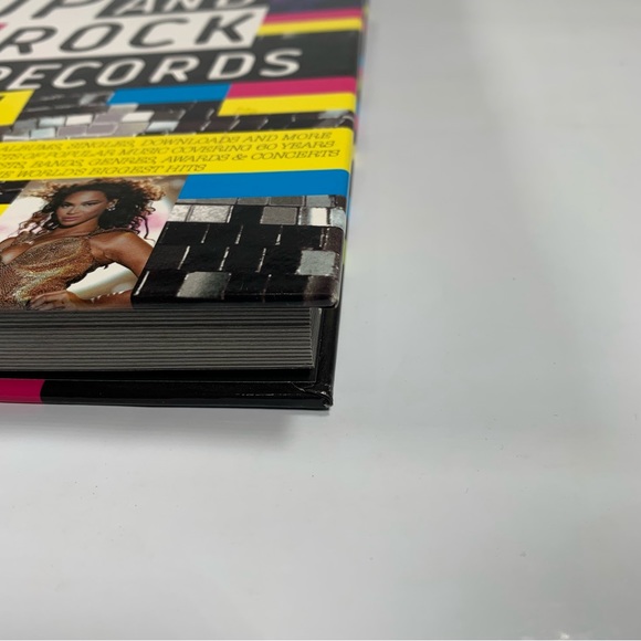 MTV Pop and Rock World Records 2011 Hardbound byLuke Crampton & Dafydd Rees - Picture 4 of 9